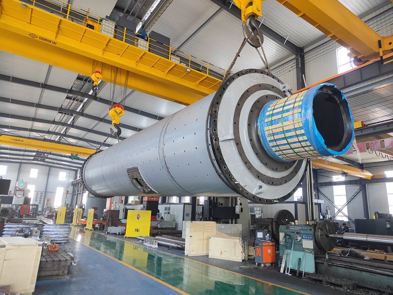 洛陽宇捷精工大型重型球磨機(jī)項目一站式順利交付!